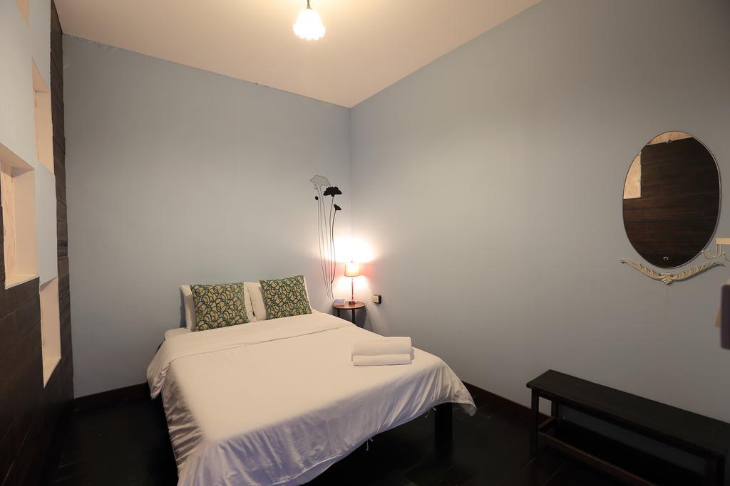 Luang Poj Boutique Hostel Ranong Habitación foto