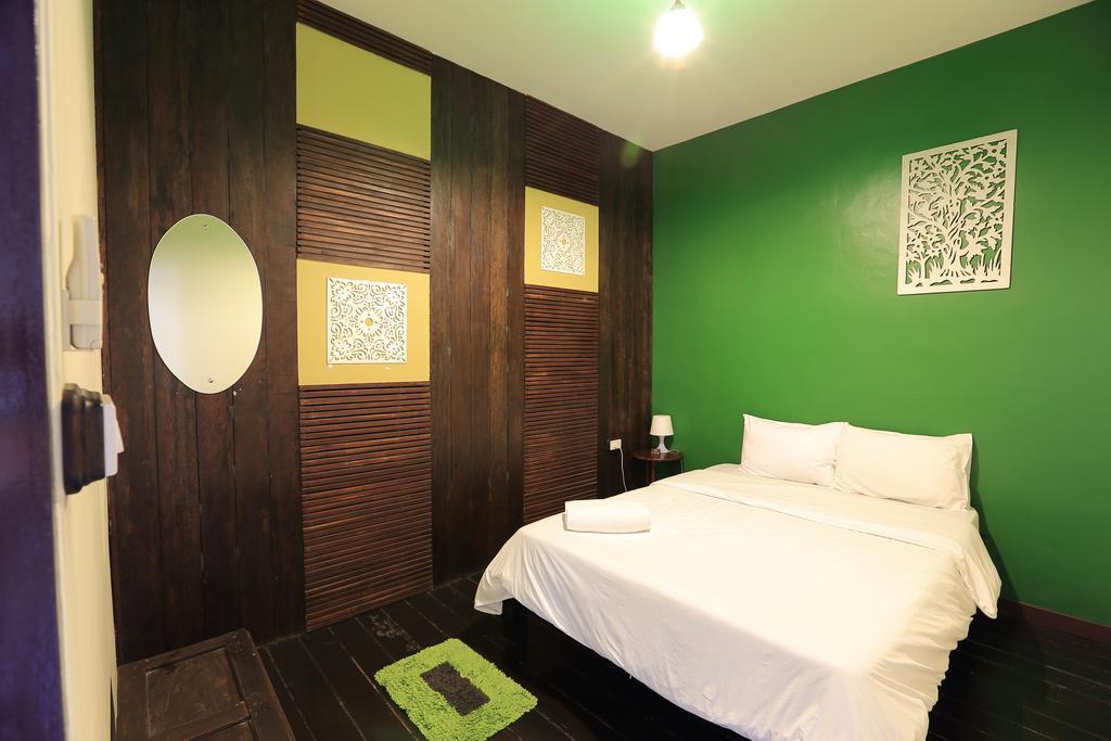 Luang Poj Boutique Hostel Ranong Habitación foto